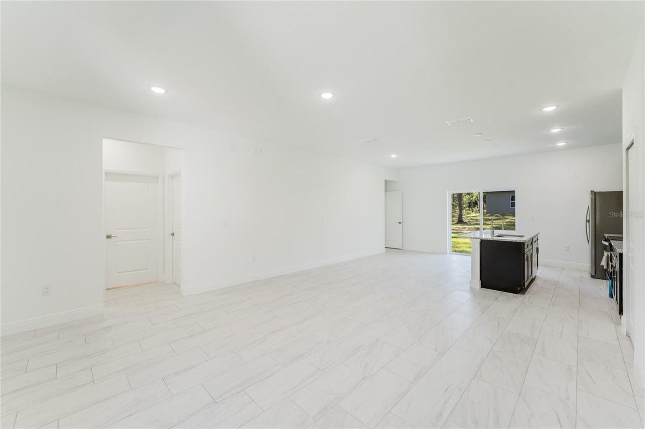 627 W Glenhaven Dr - Photo 4 of 24