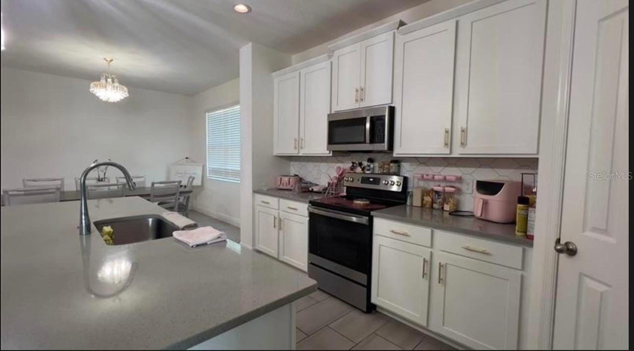 5058 Down Ct - Photo 3 of 26