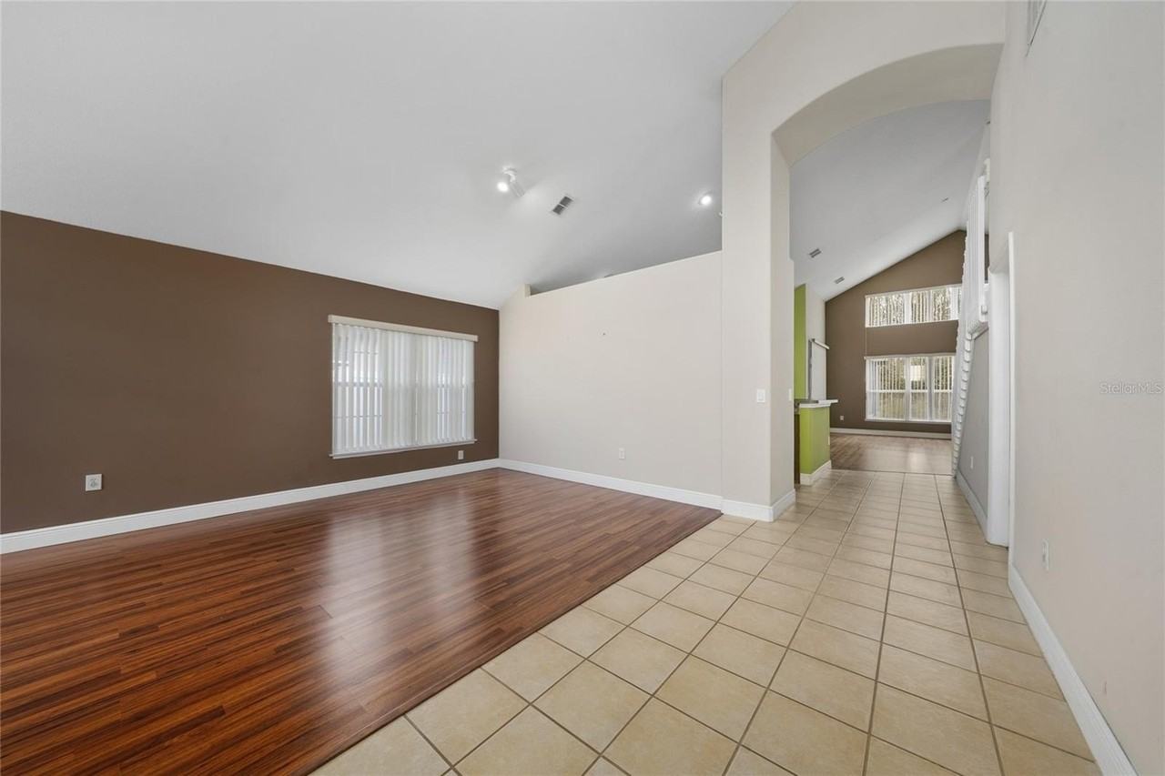 14019 Heron Pond Ct - Photo 7 of 32