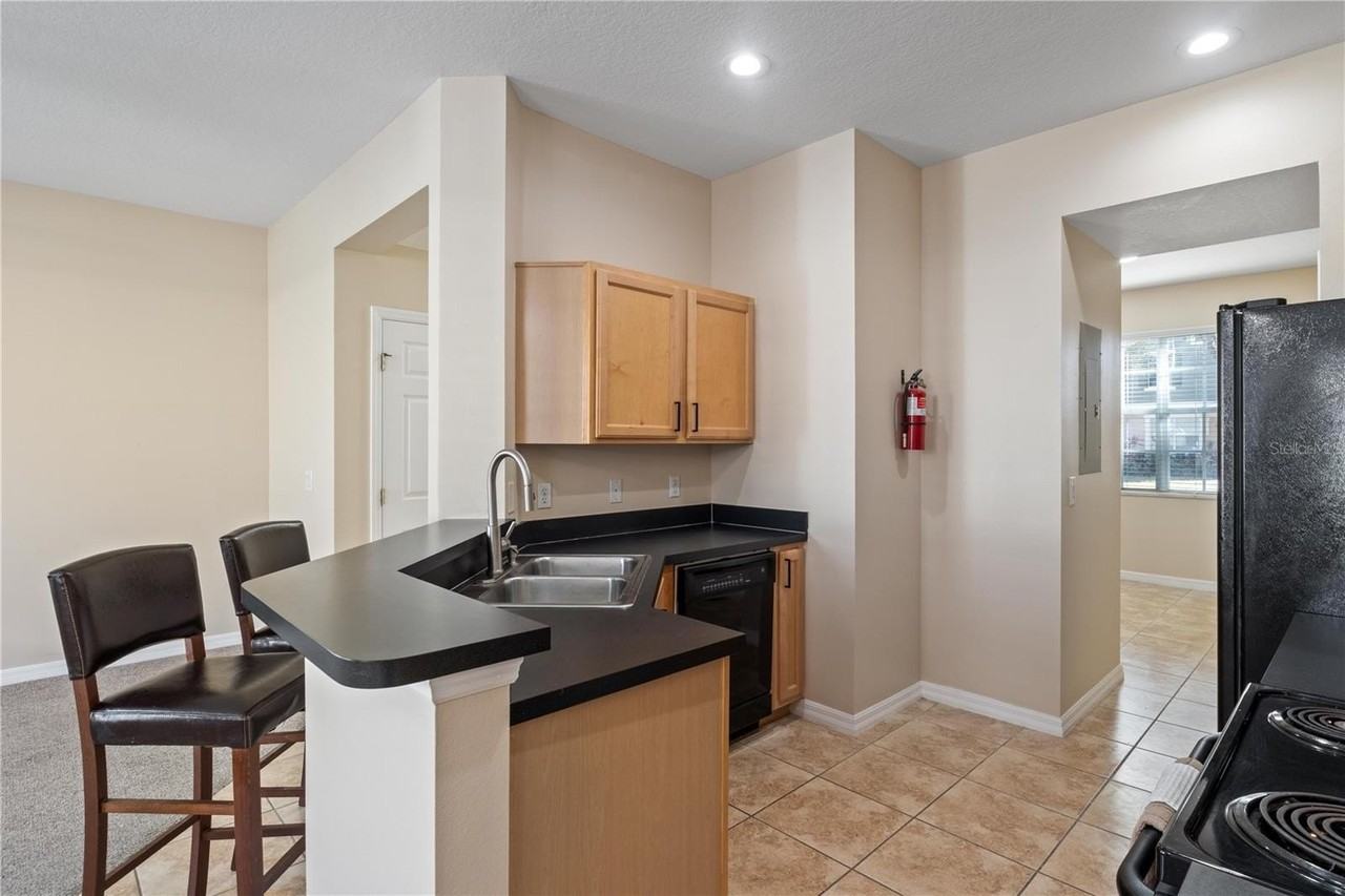 8804 Danforth Dr - Photo 7 of 24