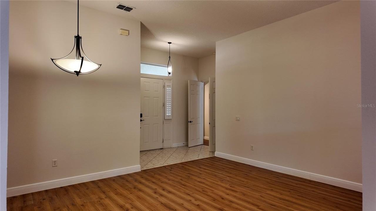 2793 Falcon Rdg - Photo 5 of 17