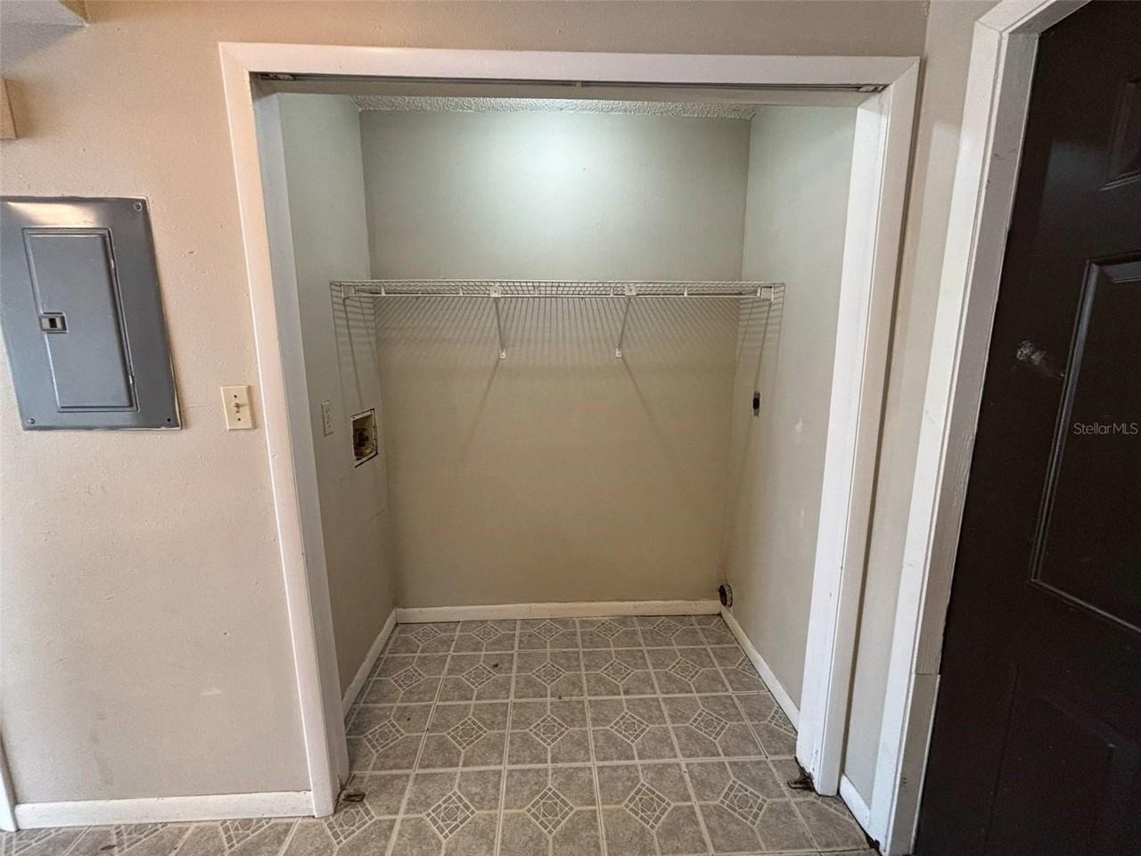 812 S Floral Ave - Photo 7 of 13