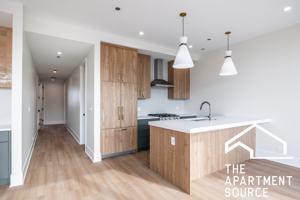 featured image of 1620 W Grand Ave #3E