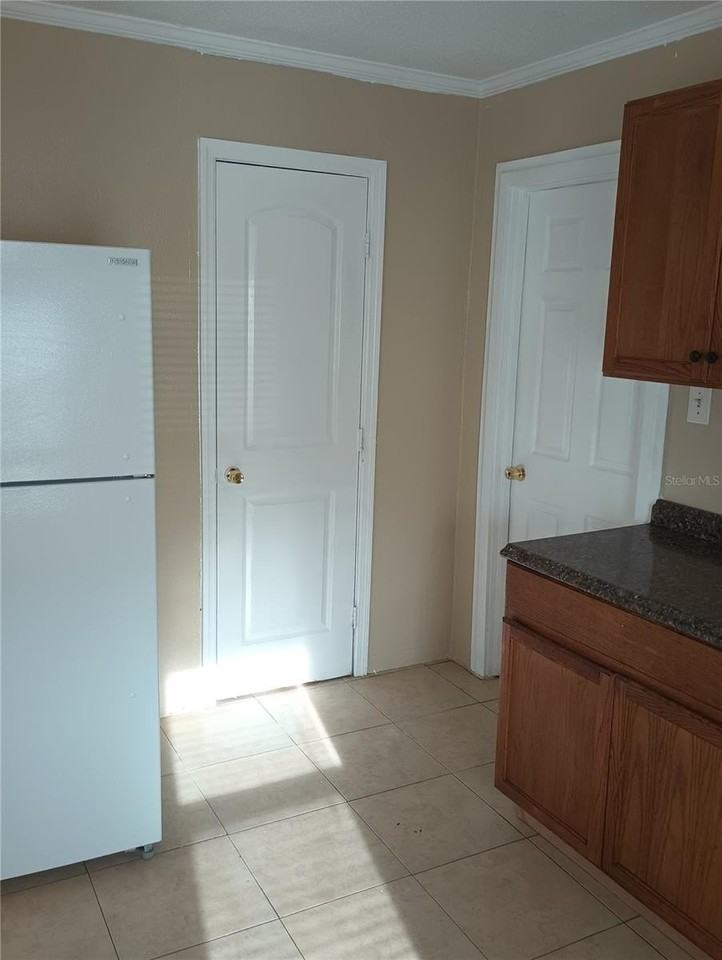 110 W Orange Ave #3 - Photo 6 of 22