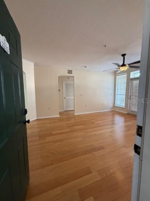 2212 Bay Club Cir #2212 - Photo 7 of 36