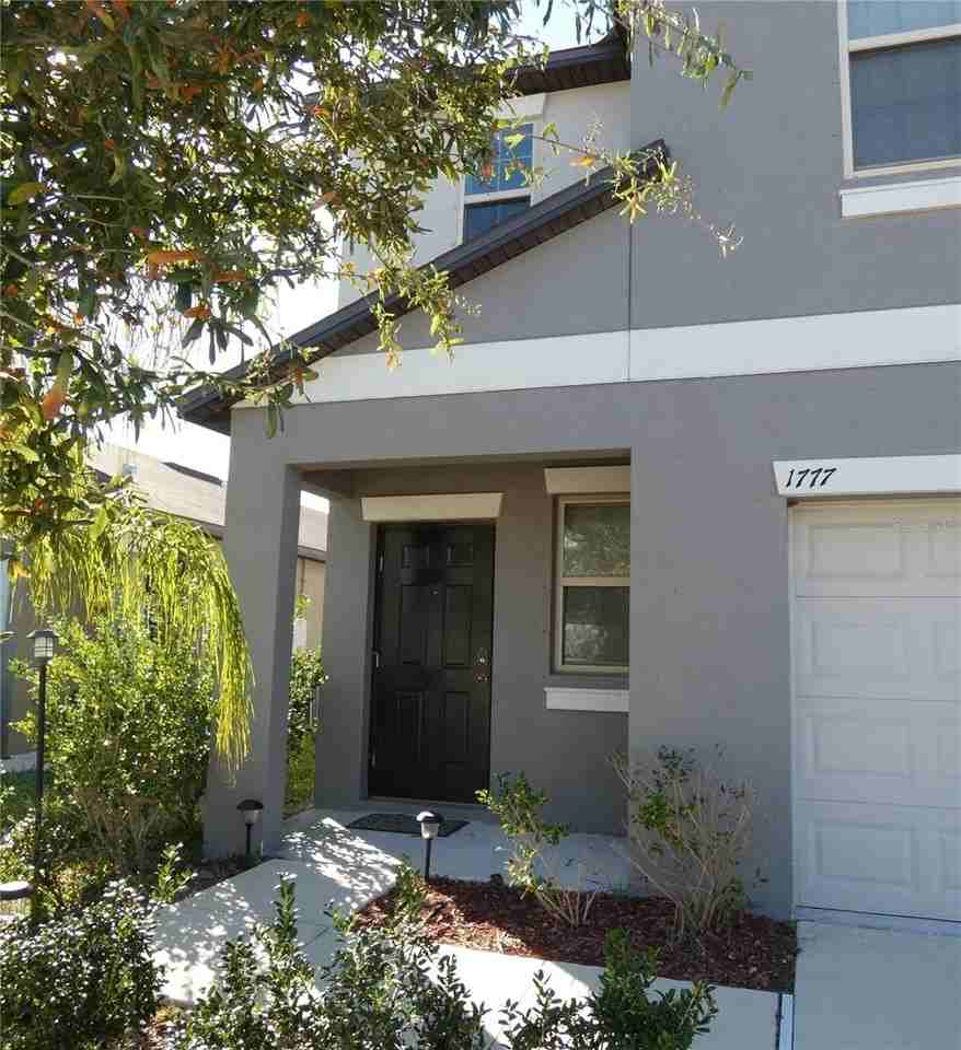 1777 Fred Ives St - Photo 2 of 20