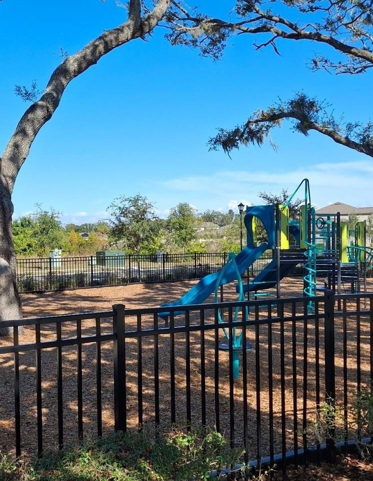 1777 Fred Ives St - Photo 7 of 20