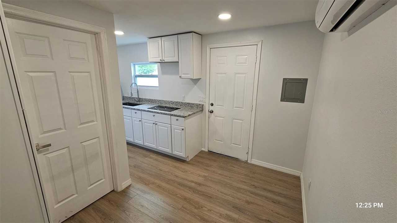 3142 Diana Dr #C - Photo 3 of 14