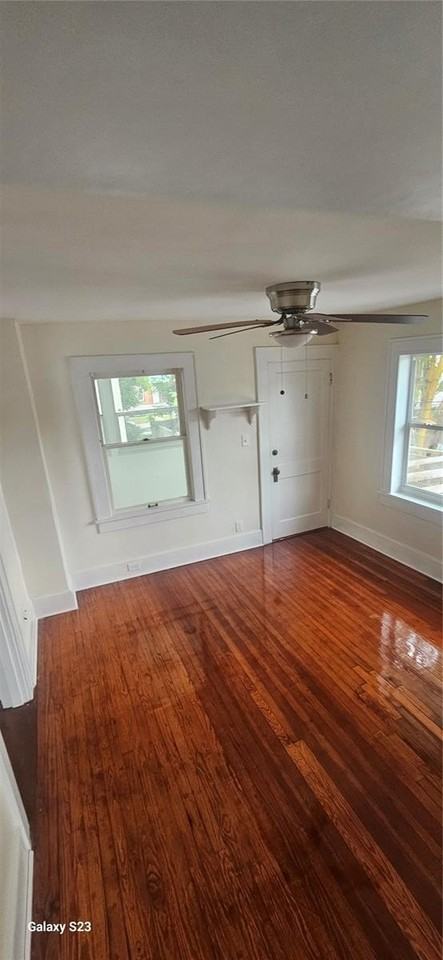 316 11th Ave Ne - Photo 3 of 8