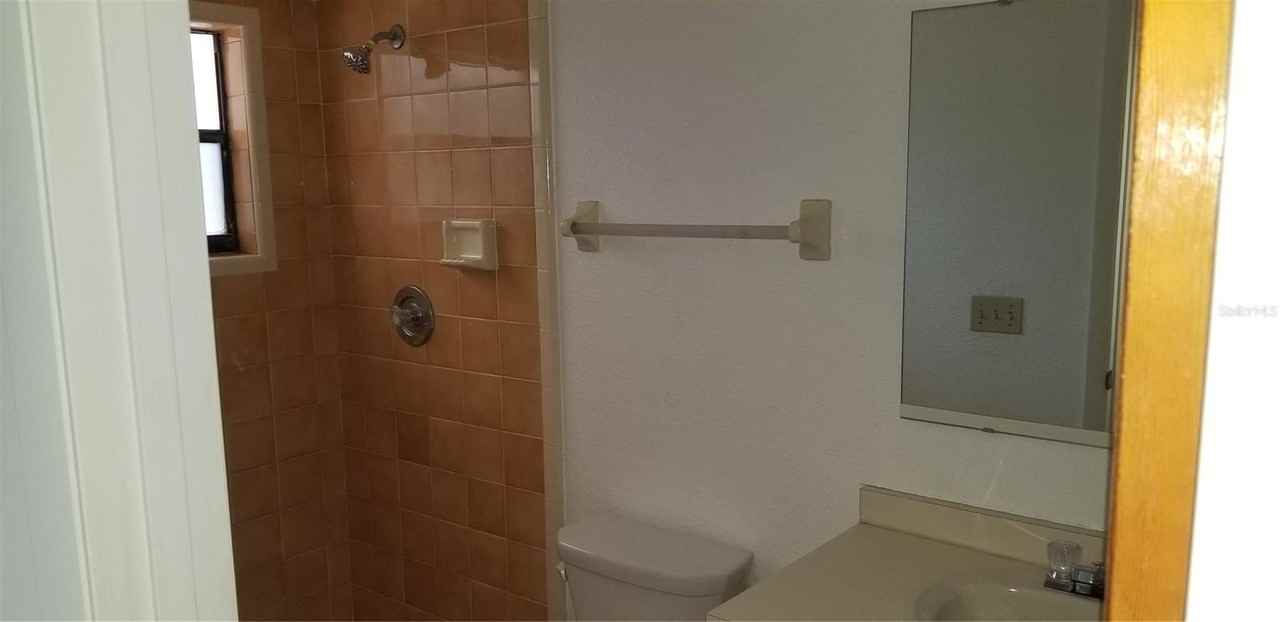 594 Heather Ln - Photo 5 of 10