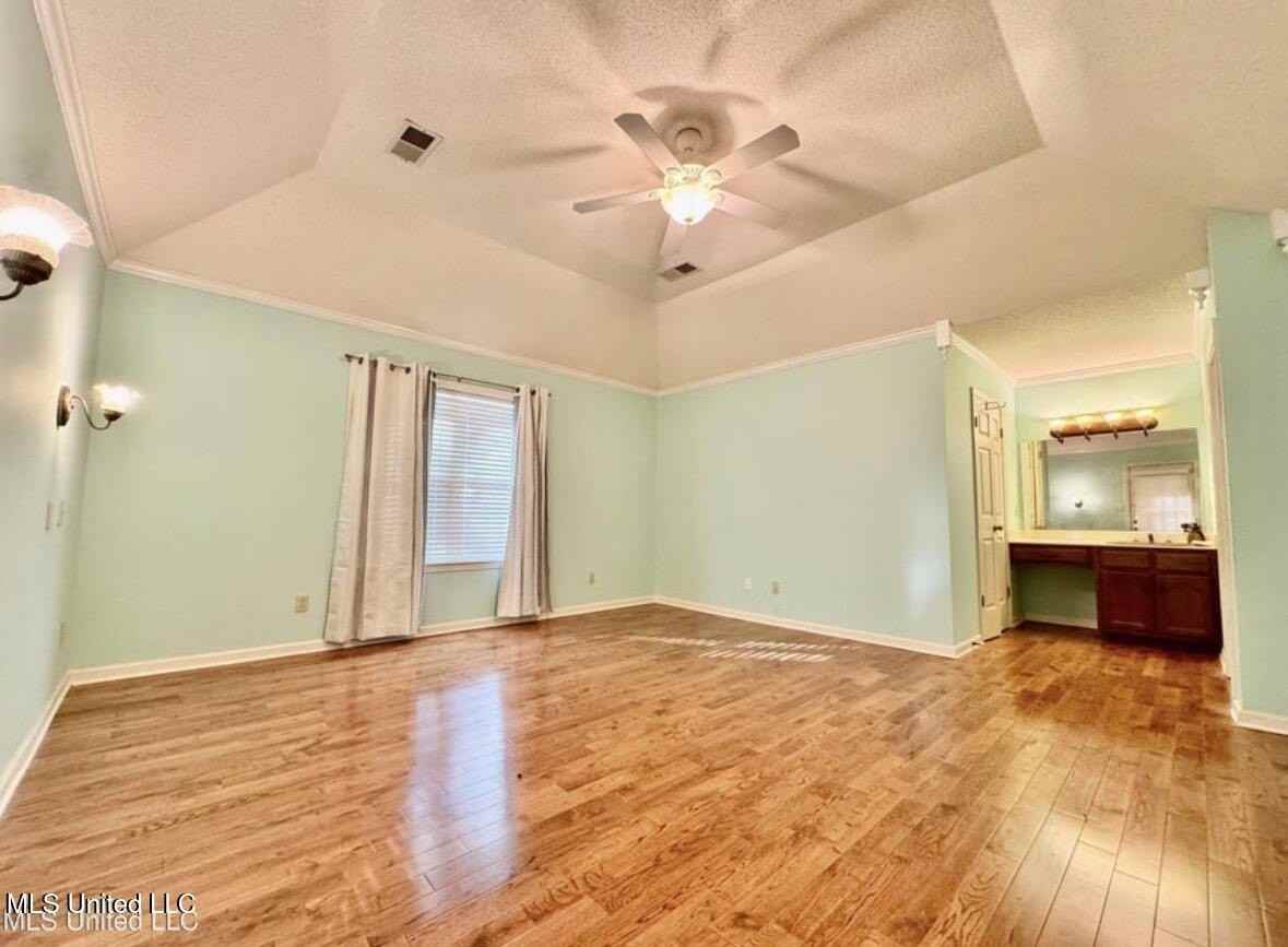 465 Augusta Dr - Photo 7 of 15