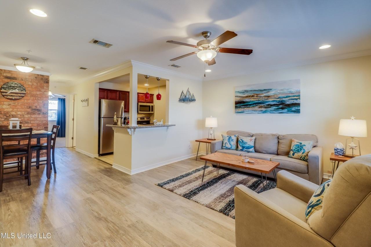 1282 Beach Blvd Apt 206 - Photo 4 of 20