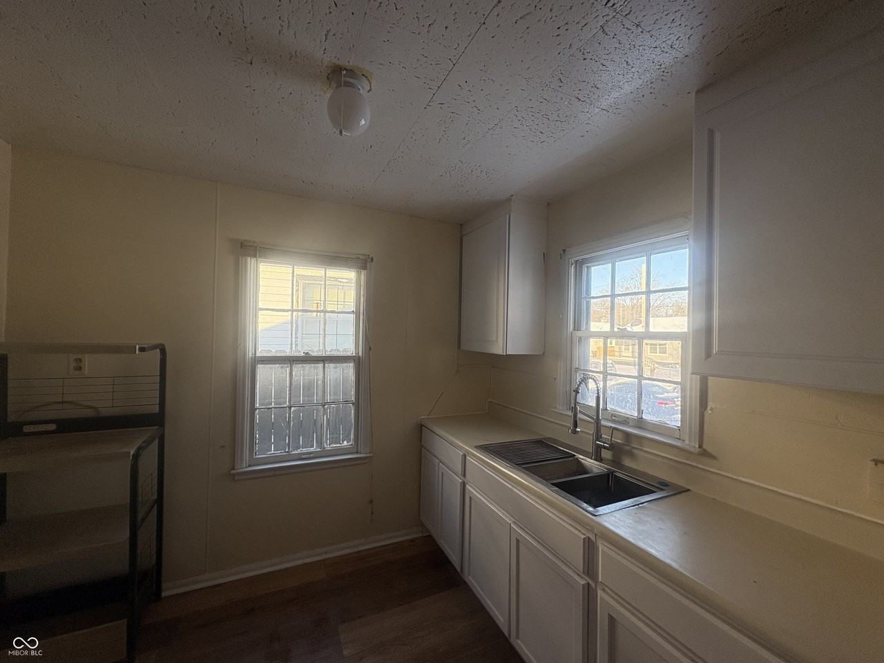 3448 Kinnear Ave - Photo 2 of 14