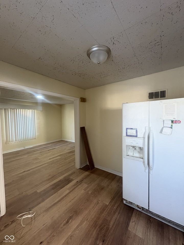 3448 Kinnear Ave - Photo 5 of 14