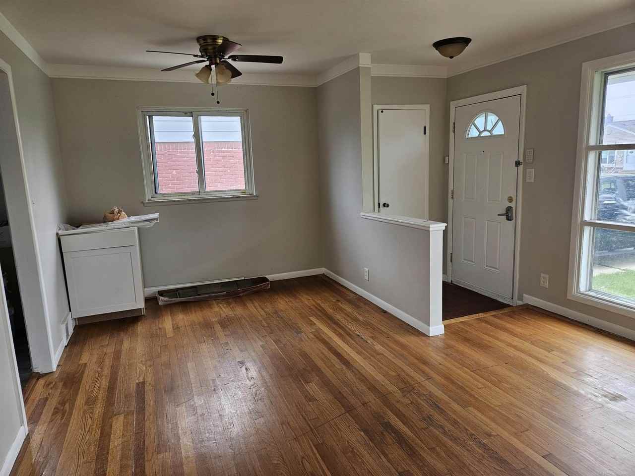 26300 Fernwood St - Photo 2 of 13