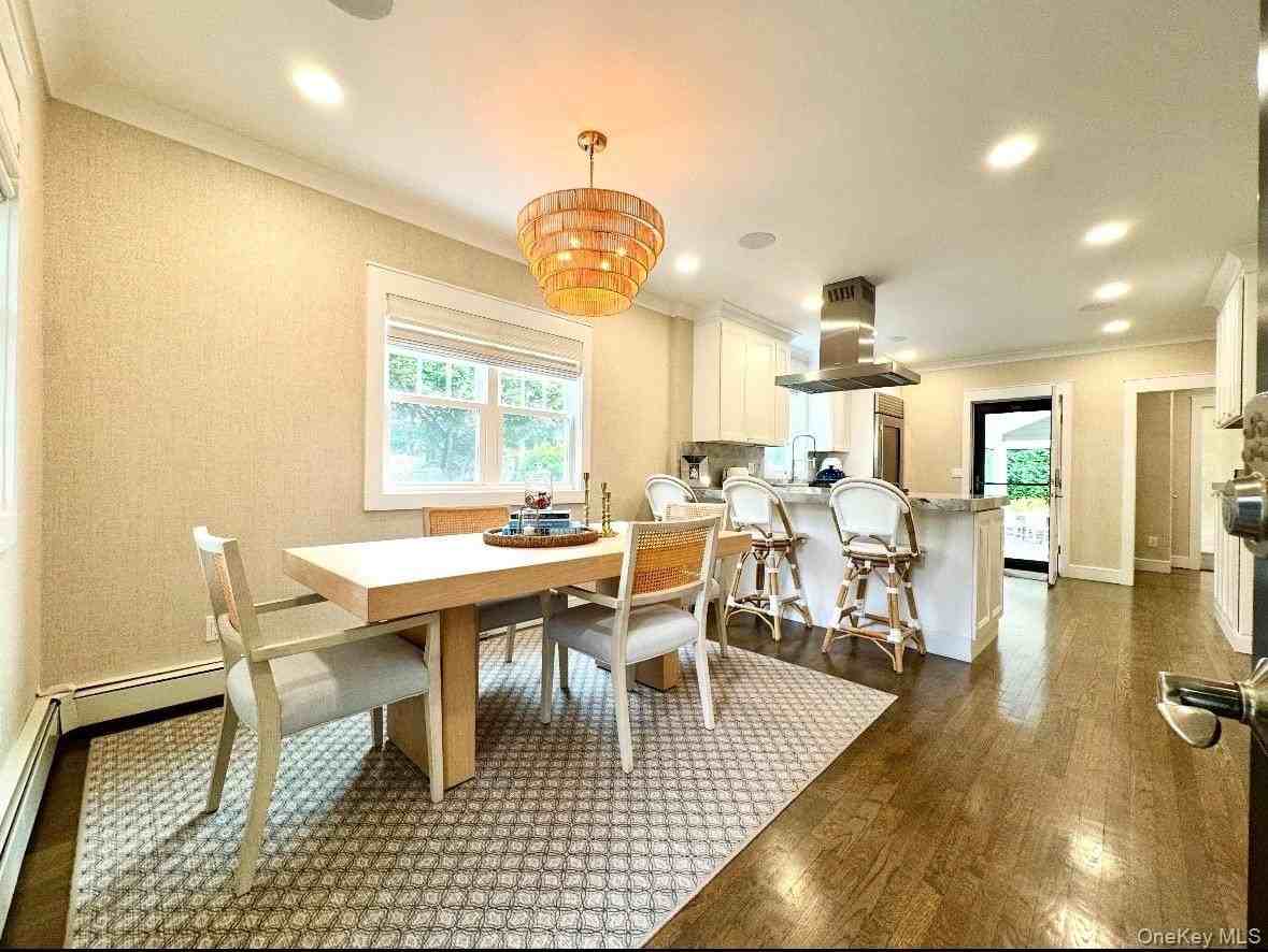 42 Franklin Ave - Photo 2 of 12