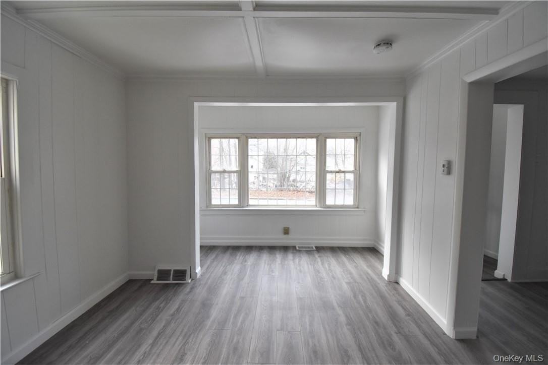 23 Wawayanda Ave - Photo 4 of 22