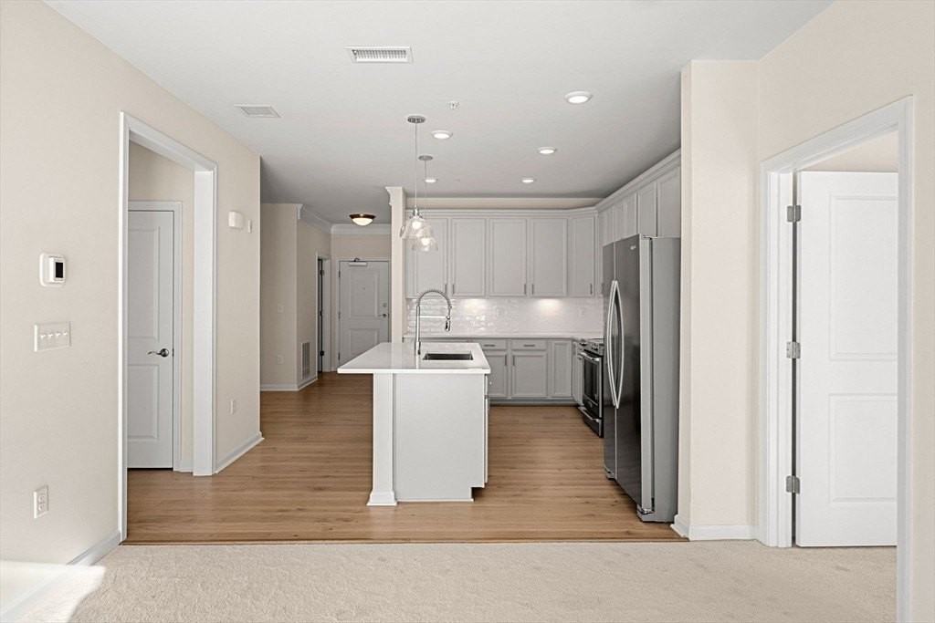 2 Stratton Dr Unit 102 #102 - Photo 7 of 32