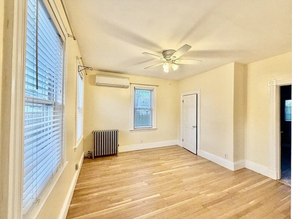 12 Hall Pl Unit 1 #1 - Photo 6 of 38