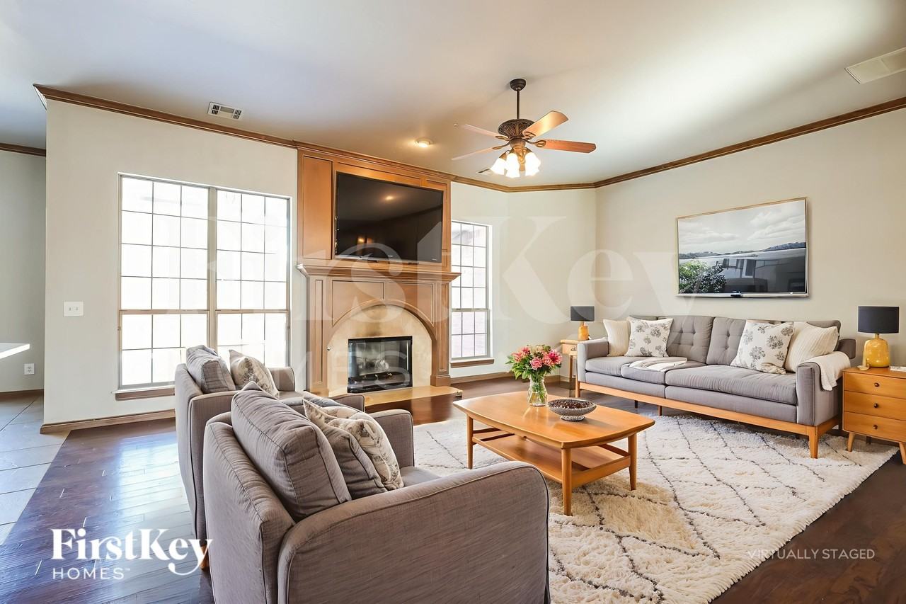 1621 Nw 183rd St - Photo 5 of 19