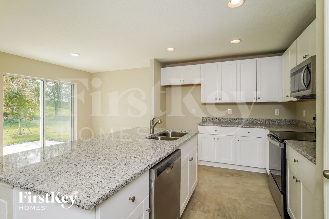 236 Southern Breeze Loop - Photo 6 of 15