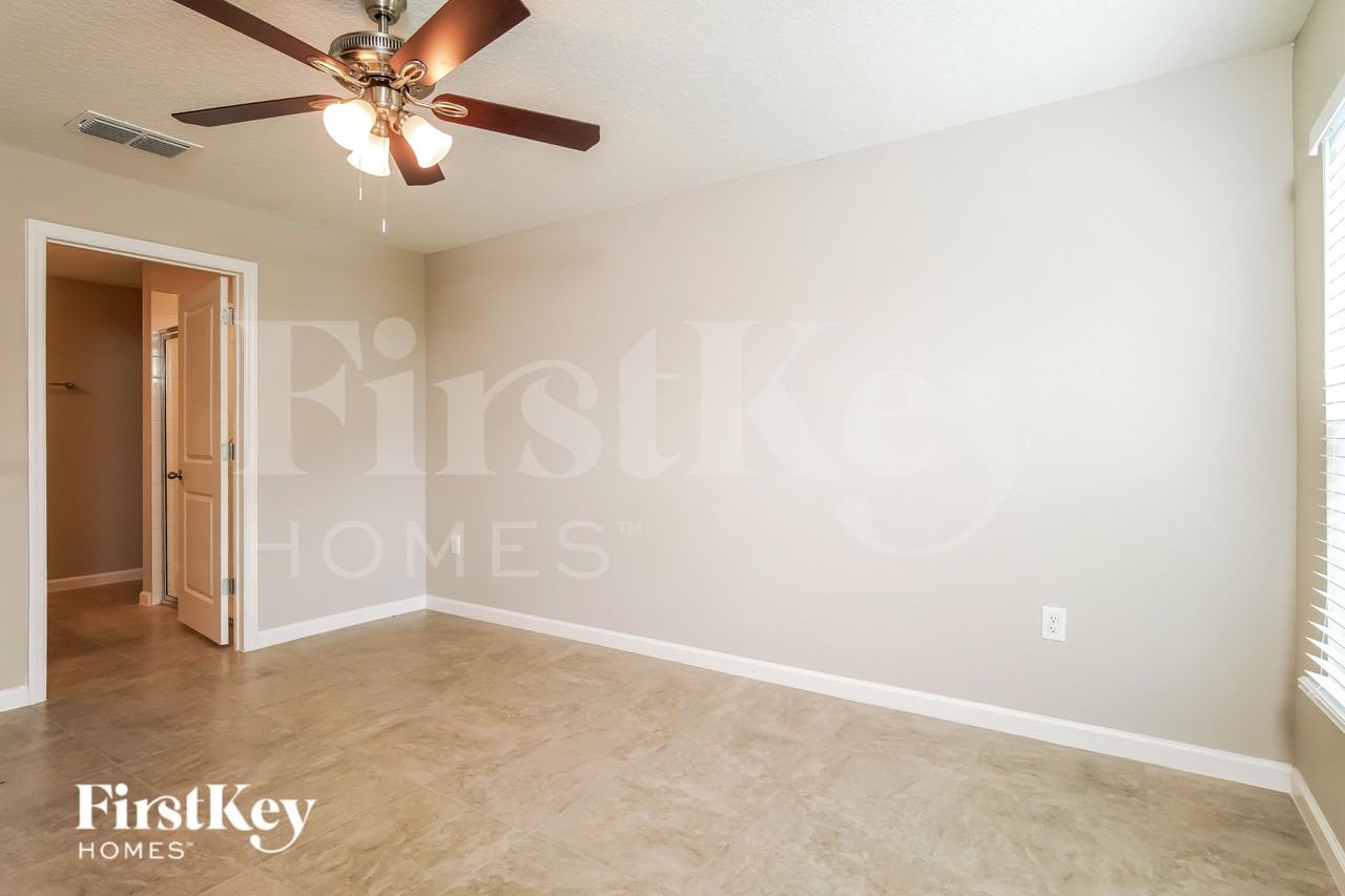 236 Southern Breeze Loop - Photo 7 of 15