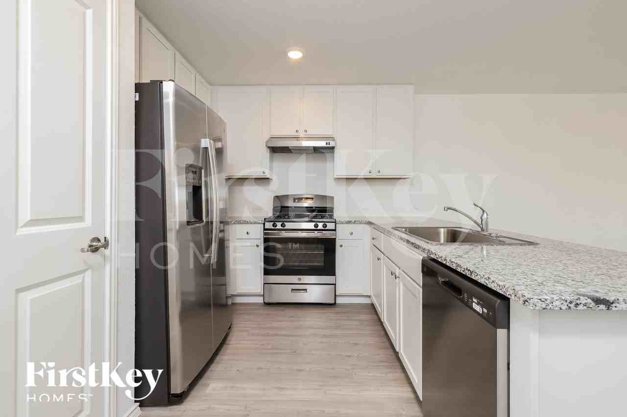 4518 Emma Way - Photo 7 of 15