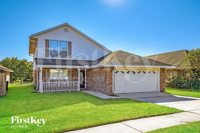 7452 Cliff Cottage Dr - Photo 3 of 16