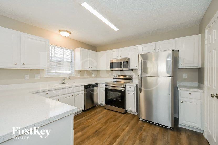 7452 Cliff Cottage Dr - Photo 7 of 16