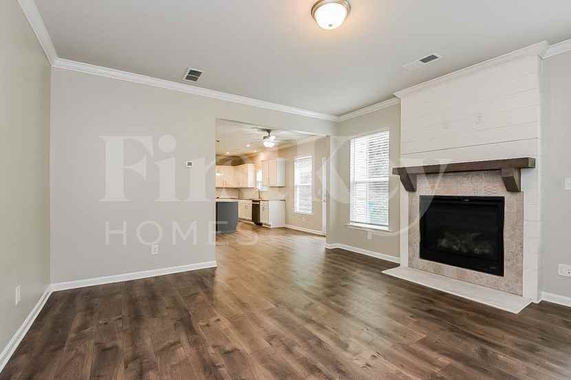 40 Maple Grove Dr - Photo 3 of 15