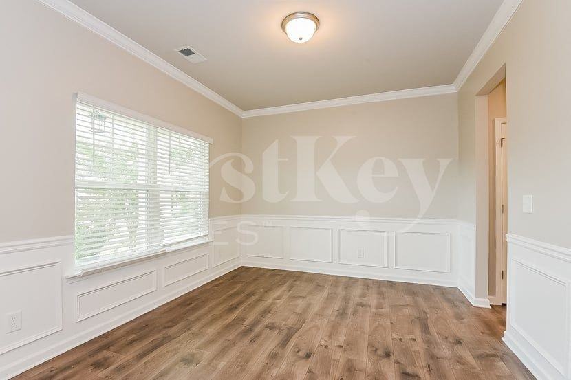 40 Maple Grove Dr - Photo 4 of 15