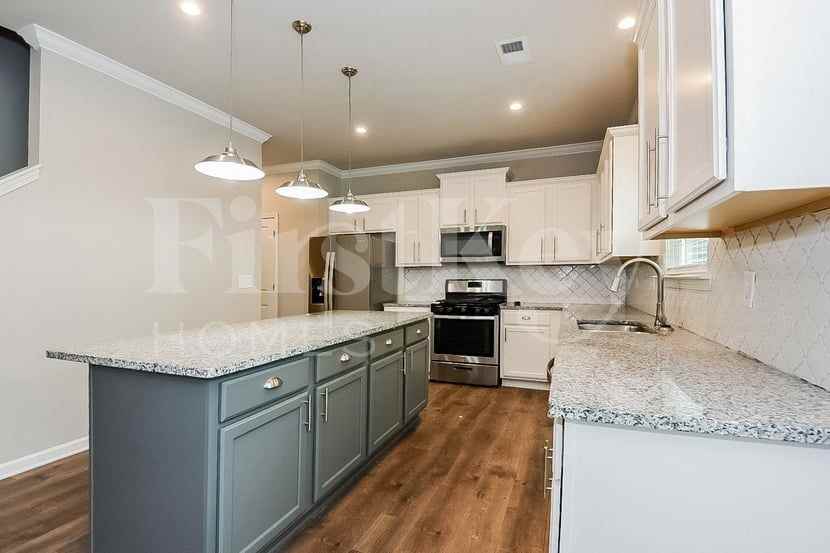 40 Maple Grove Dr - Photo 5 of 15