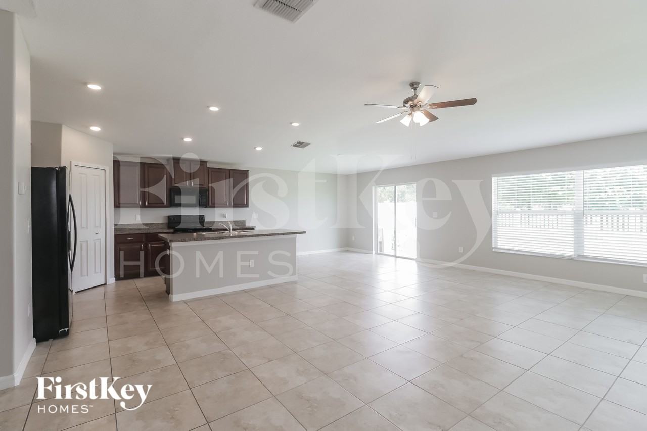 10621 Standing Stone Dr - Photo 6 of 19