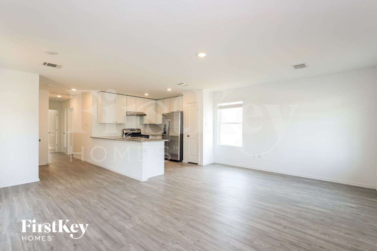 8323 Piedra Medina - Photo 6 of 18