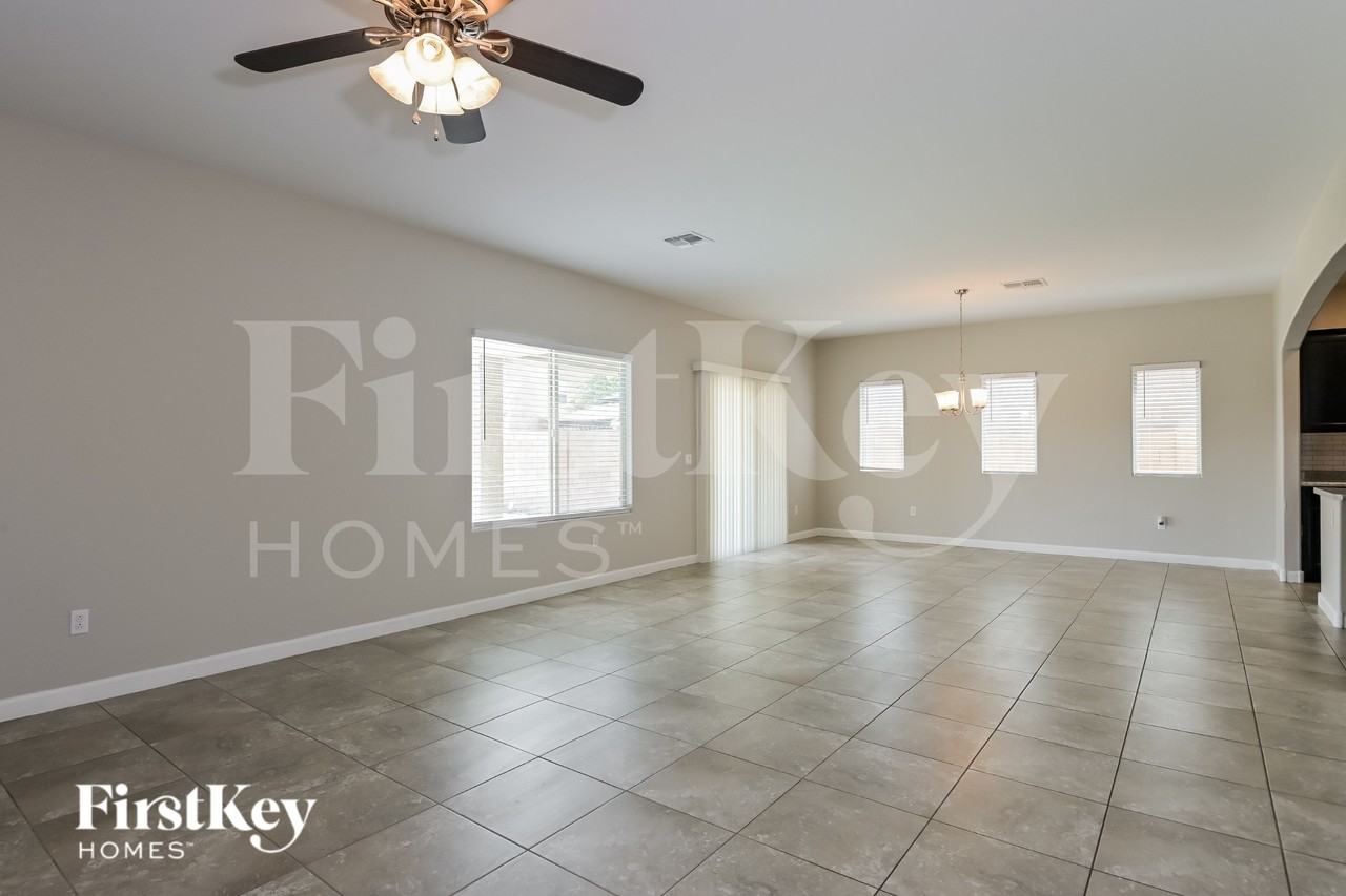 12191 E Metz Dr - Photo 5 of 18