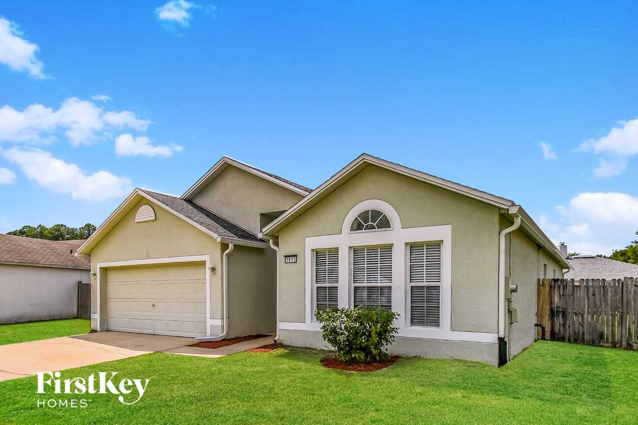 1873 Penzance Pkwy - Photo 2 of 15