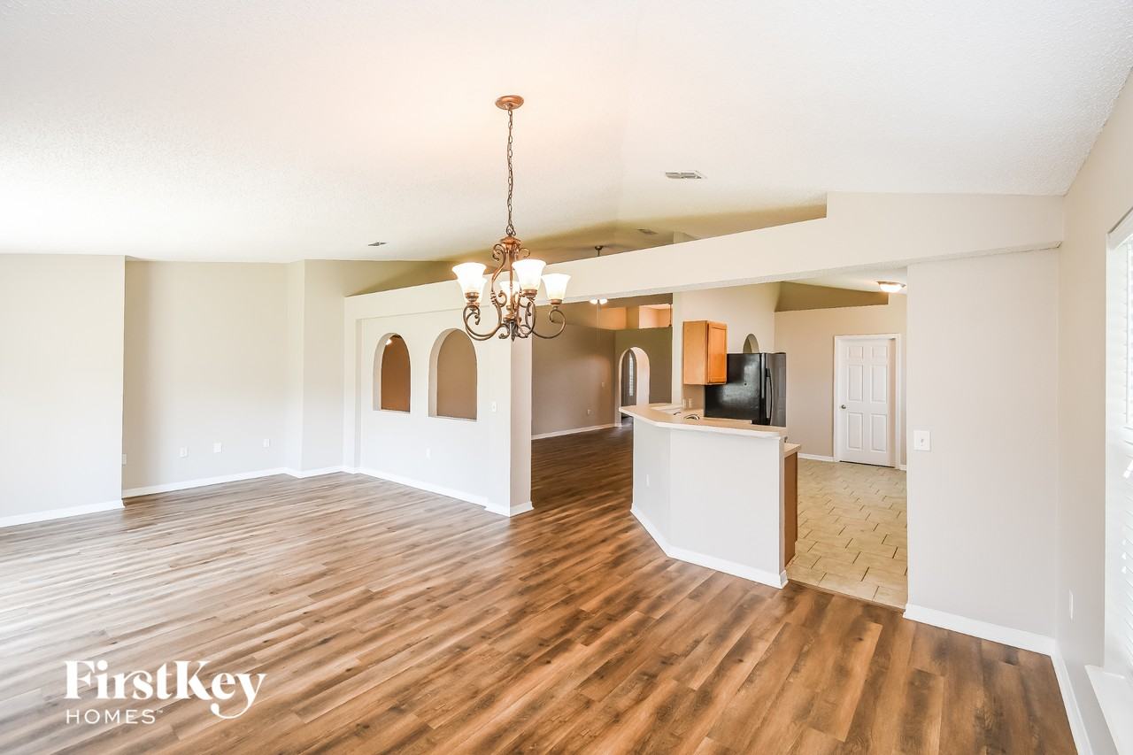 1873 Penzance Pkwy - Photo 6 of 15