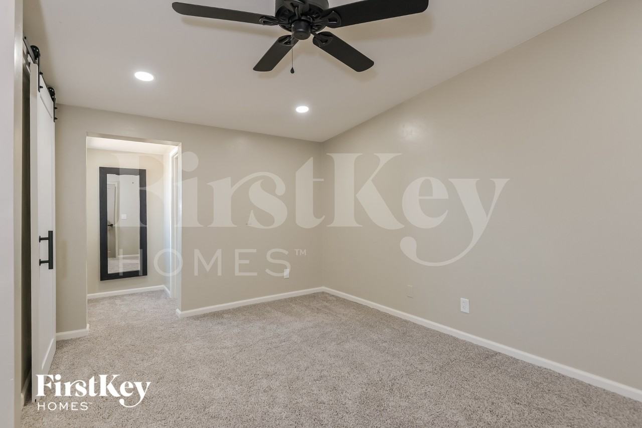 9240 E Dolores St - Photo 7 of 15