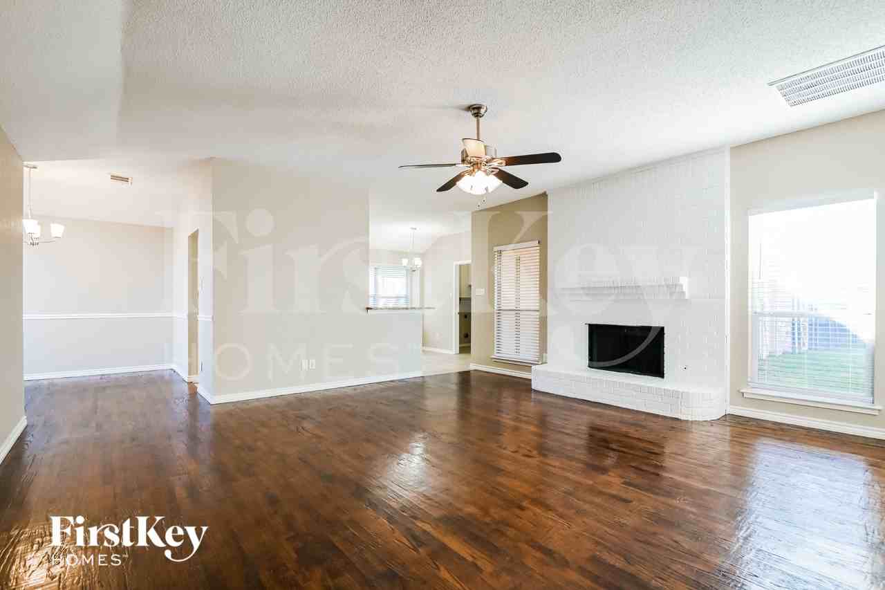 2620 Buck Dr - Photo 5 of 15