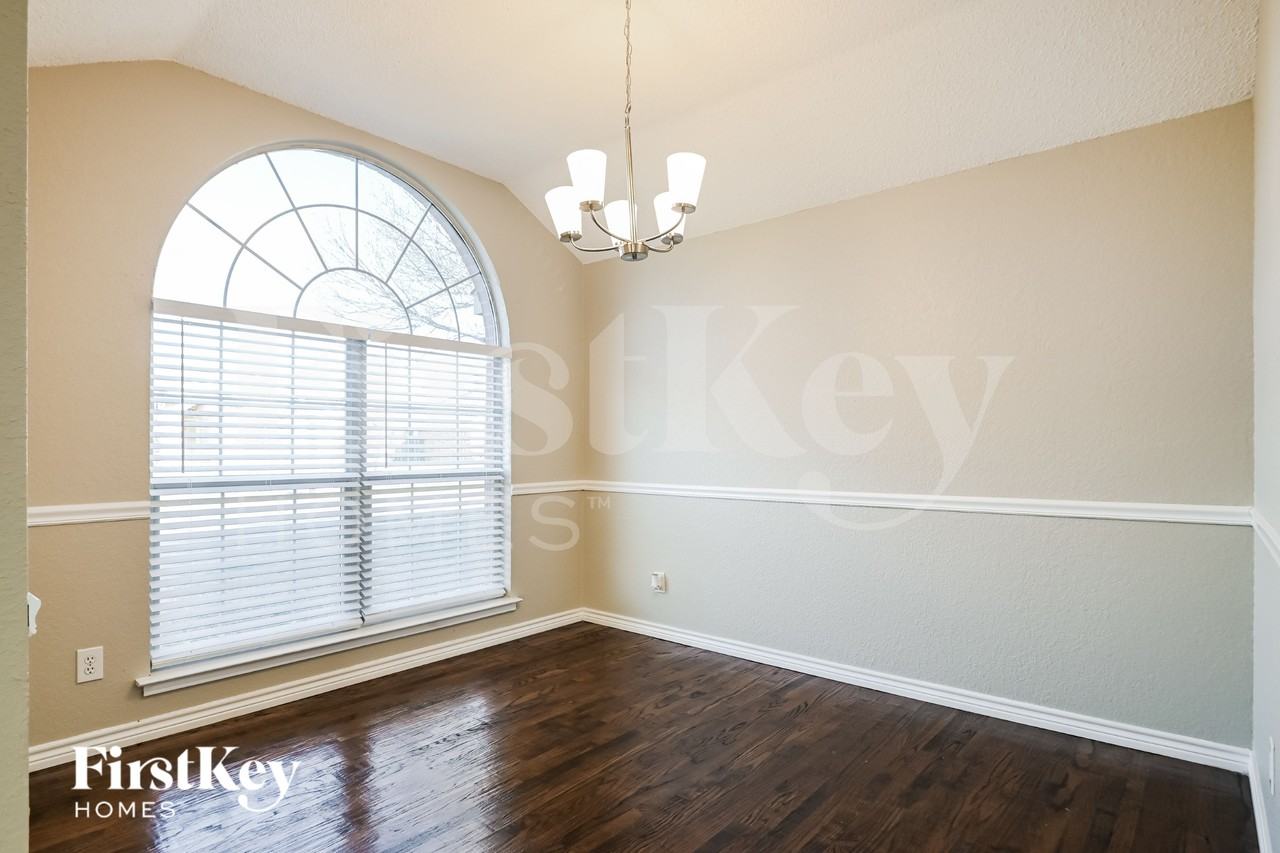 2620 Buck Dr - Photo 7 of 15