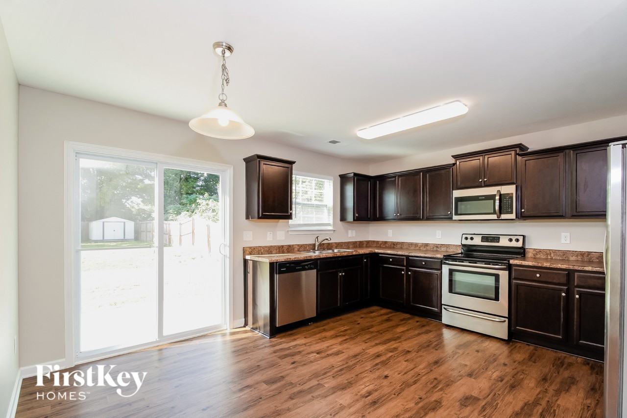 110 Birch Creek Rd - Photo 4 of 15