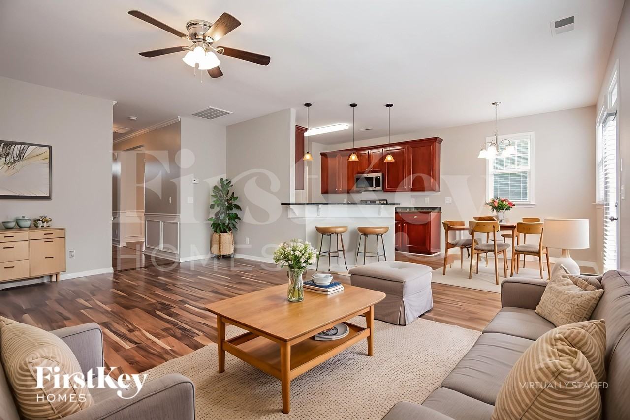 7523 Coastal Way - Photo 4 of 19