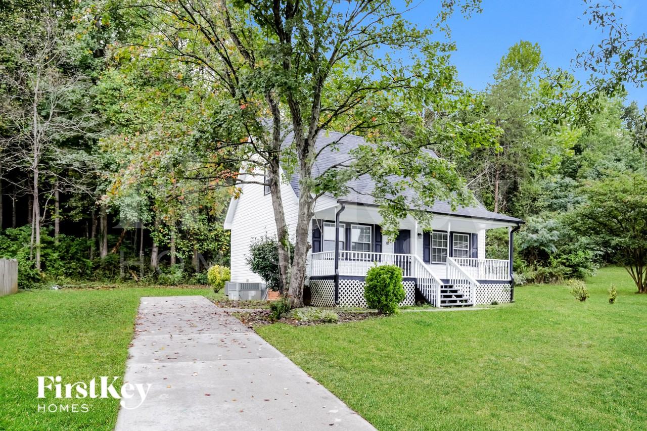 3808 Spring Branch Dr - Photo 2 of 18