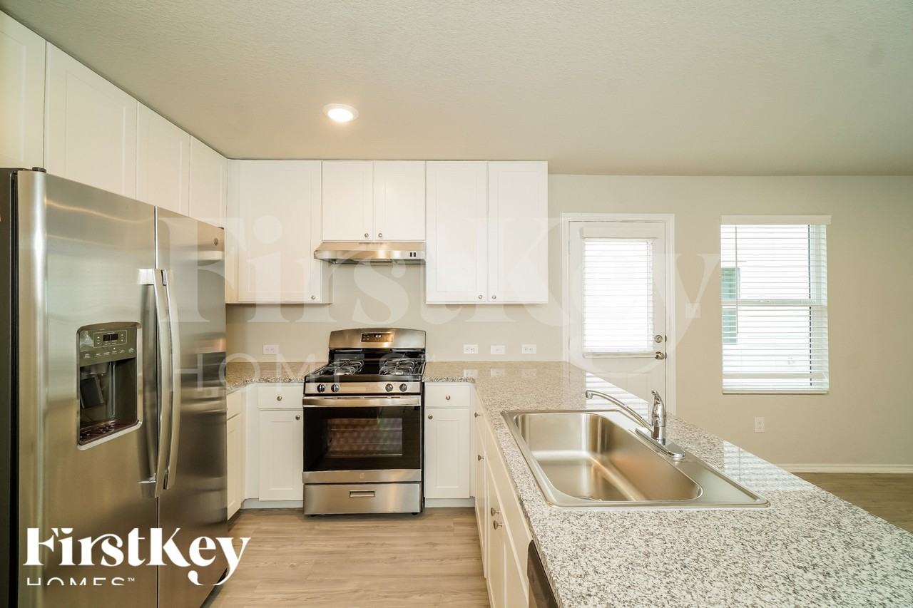 3314 Carducci Dr - Photo 7 of 18