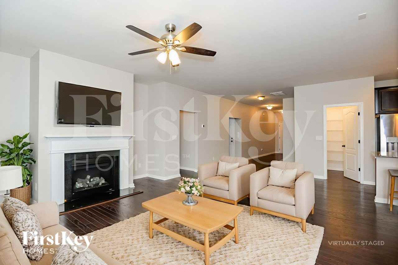 618 Gardenbrook Trl - Photo 4 of 18