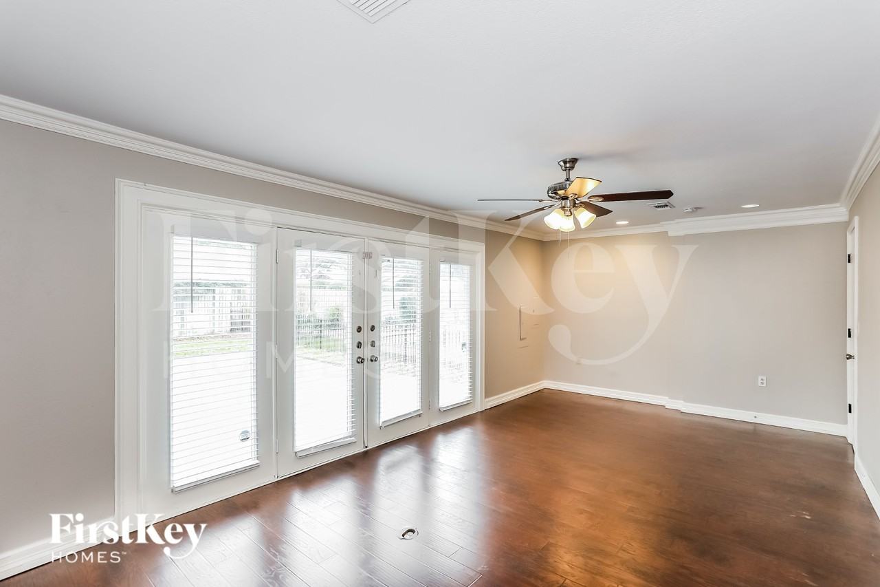 4504 Francisco Ct - Photo 7 of 15