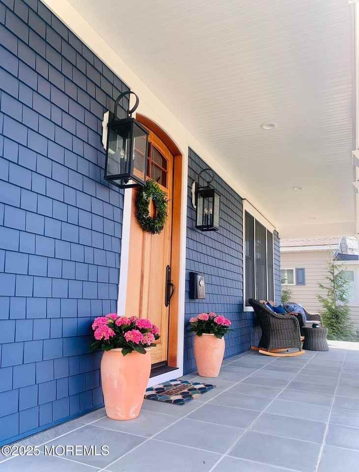 2118 Edgewood Pl - Photo 2 of 50