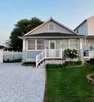 featured image of 546 E Bayview Ave