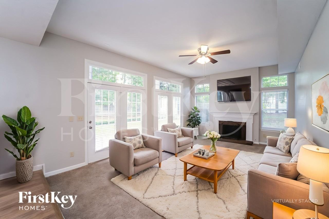 12226 Wickson Ct - Photo 5 of 18