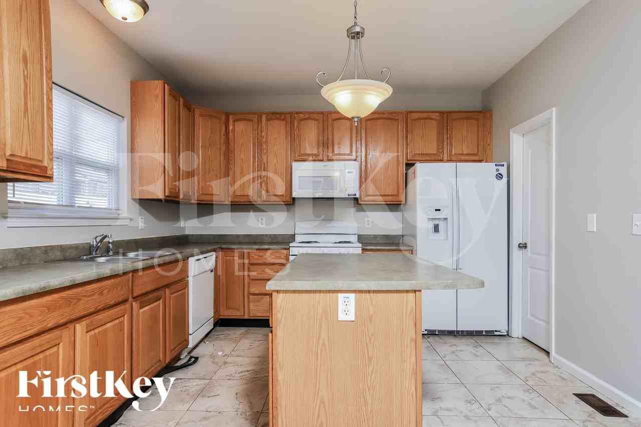 107 Trailing Oak Ct - Photo 7 of 18